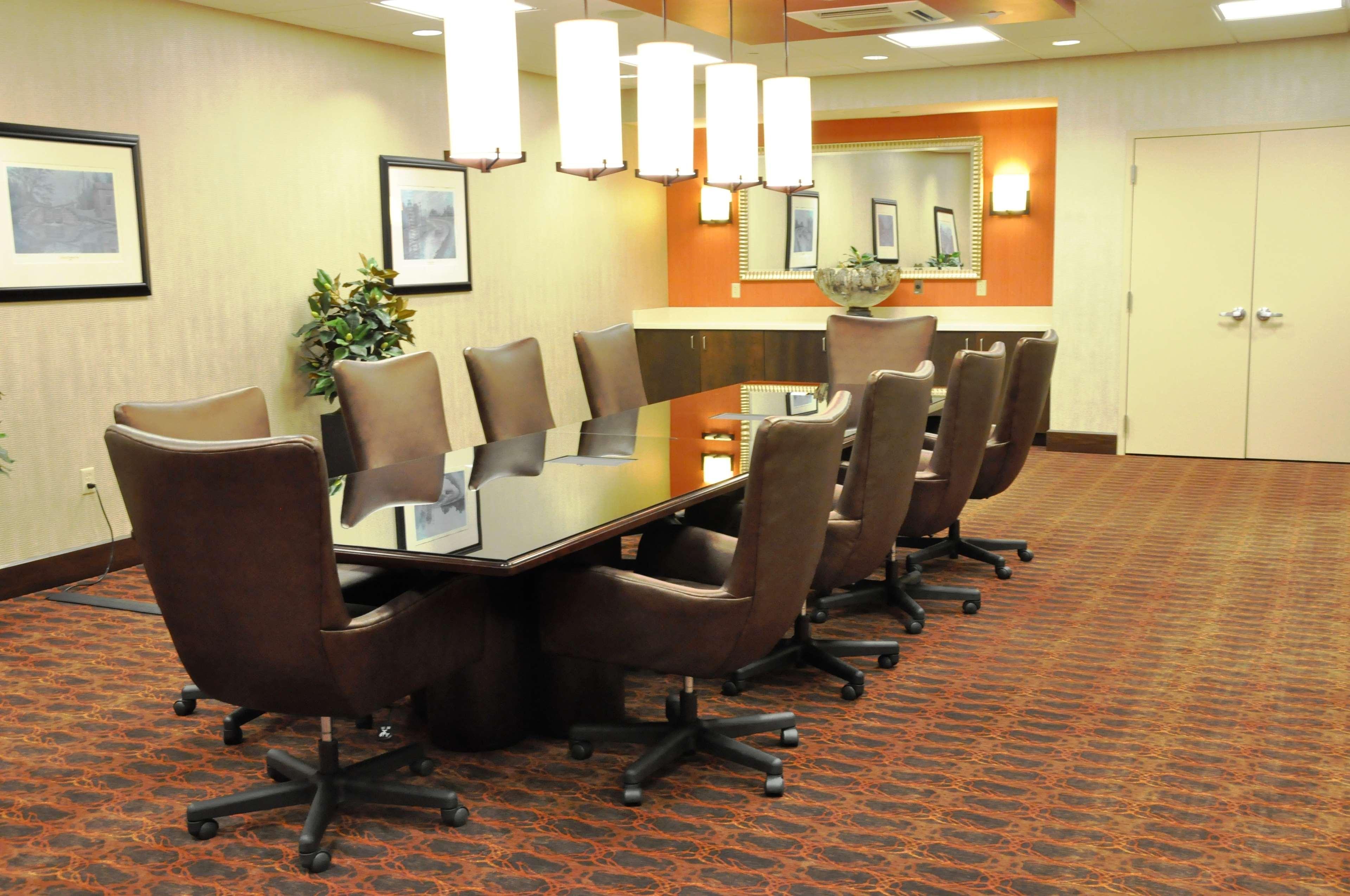 Hampton Inn & Suites Cincinnati / Uptown - University Area Facilities photo